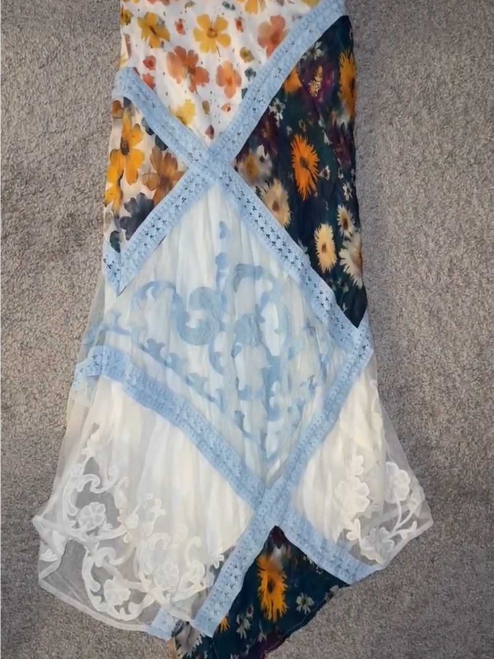 ANTHROPOLOGIE Italian Summer Patchwork Scarf Floral Lace High Waisted Midi Skirt - Picture 3 of 10